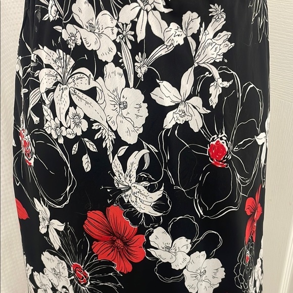 Strapless Dress or Skirt - Black with Red, Light Grey Floral with Ruching - Picture 6 of 8